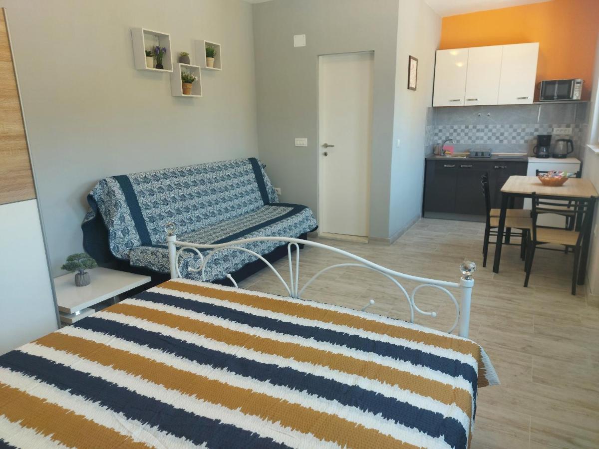 Studio Apartment Palmira Ližnjan Exterior foto
